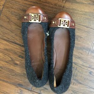 Girls Tory Burch size 5.5. In GUC.